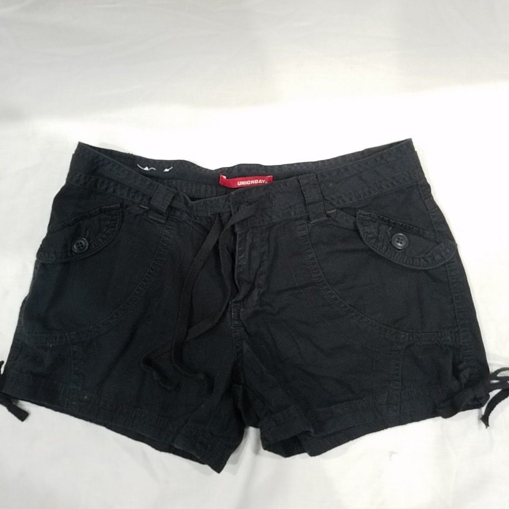 Black Union Bay shorts